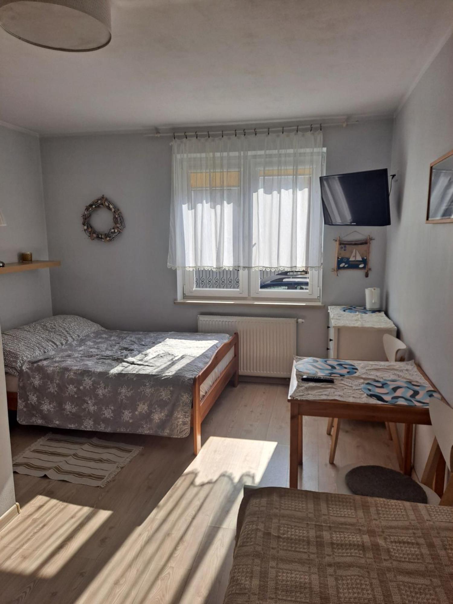 Apartament Pokoje U Franka Jastarnia Buitenkant foto